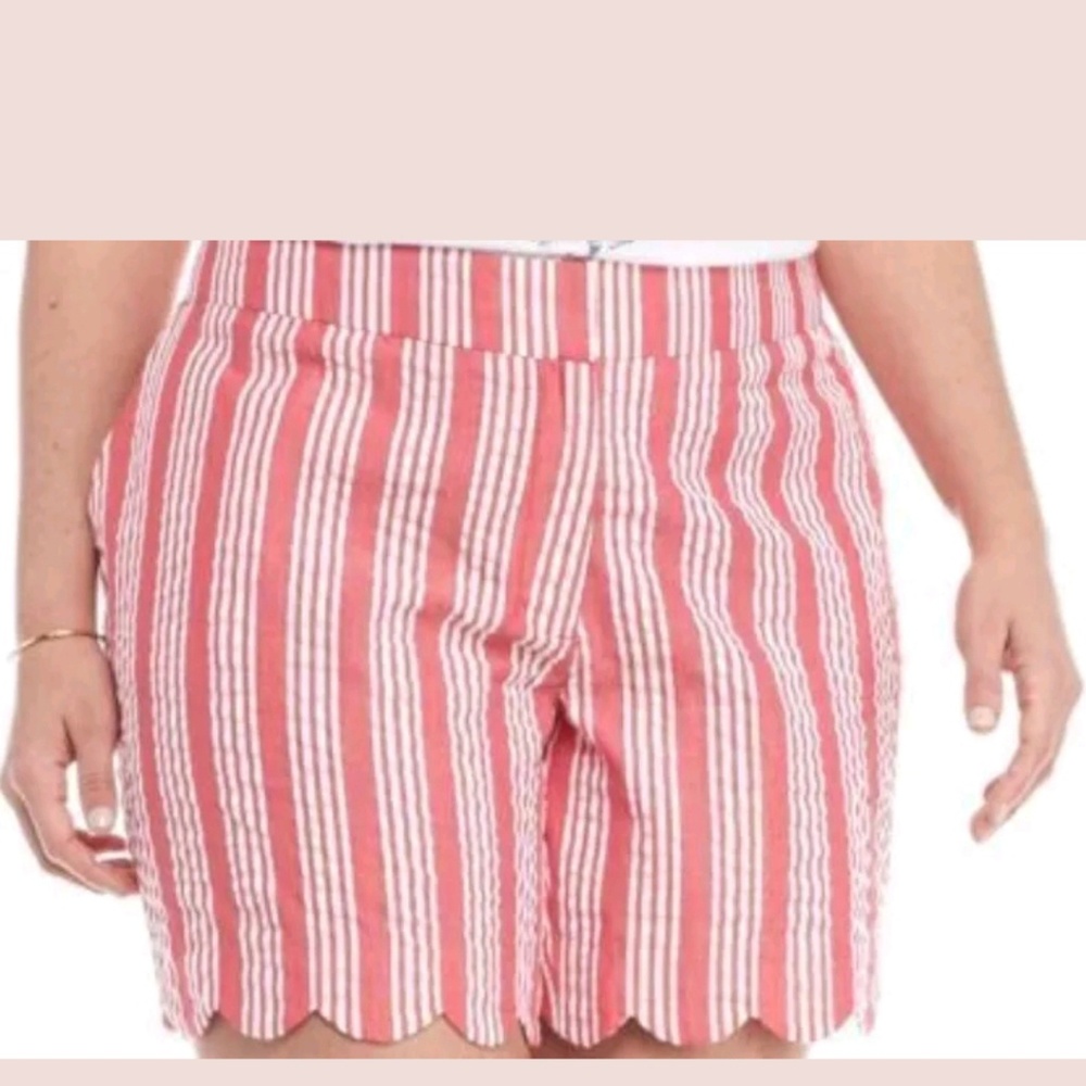 Crown and Ivy NWT seersucker scalloped shorts 14p